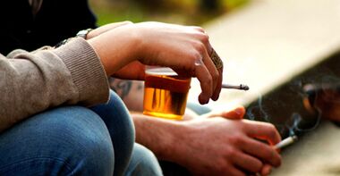 Das Aufgeben von schlechten Gewohnheiten ist einer der Faktoren, um Prostatitis zu verhindern
